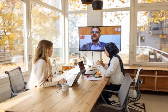 Hybrid workplaces
